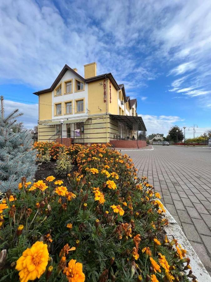 Бобри Плюс Novovolyns'k Экстерьер фото